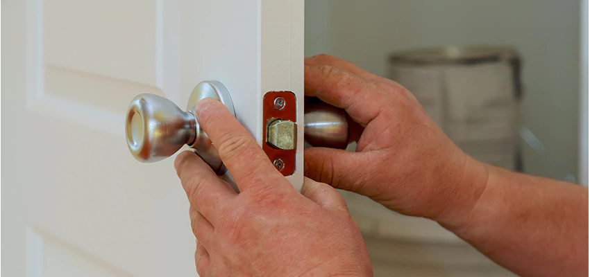AAA Locksmiths For lock Replacement in Los Alamitos, California