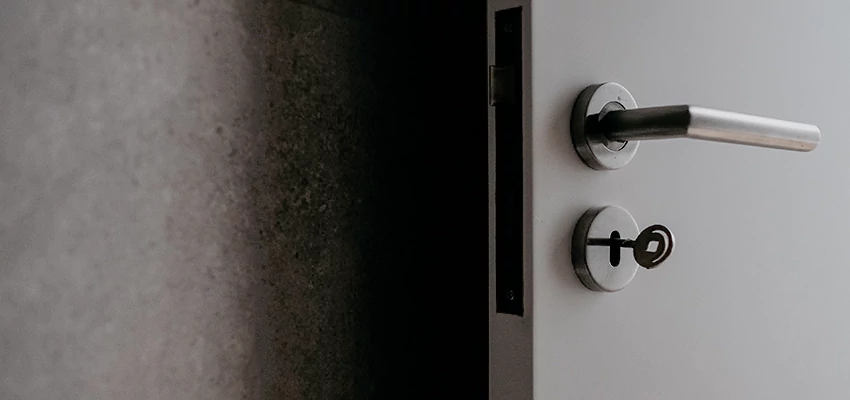 Front Door Handle Repair And Installation in Los Alamitos, CA